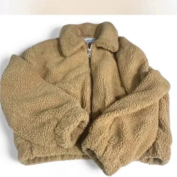 Urban Outfitters Teddy Bear Sherpa Size Large EUC - Picture 2 of 3